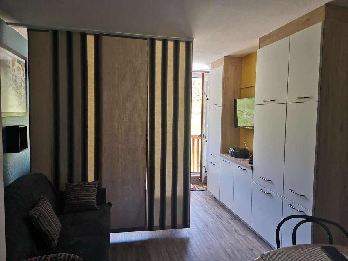 Studio 4 pers balcon sud face pistes, skis aux pieds - Photo 3