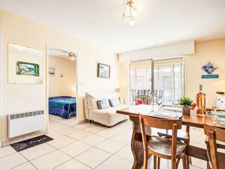 Appartement Les Rives du Soleil, vue mer à Canet-Plage : photo 7