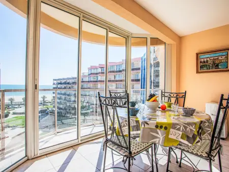 Appartement Les Rives du Soleil, vue mer à Canet-Plage : photo 10