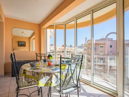 Appartement Les Rives du Soleil, vue mer à Canet-Plage : photo 11
