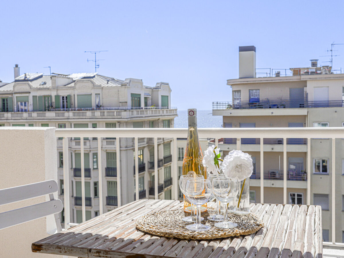 Appartement Baie Azur - 100 m de la plage à Nice - Photo 1
