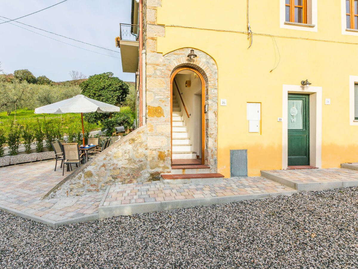 Maison delle Ginestre à Pastina, 3 chambres rénovée 2024 - Photo 1