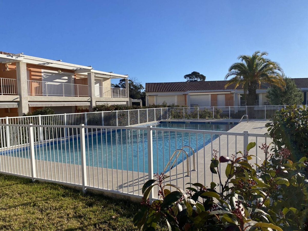 Appartement climatisé avec terrasse à Cavalaire-sur-Mer - Photo 2