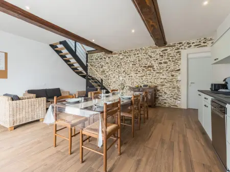 Maison de Campagne au Calme avec Terrasse, 3 Chambres - Photo 2