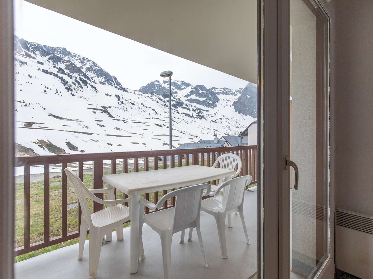 T2 4 pers, terrasse sud vue pistes à La Mongie - Photo 9