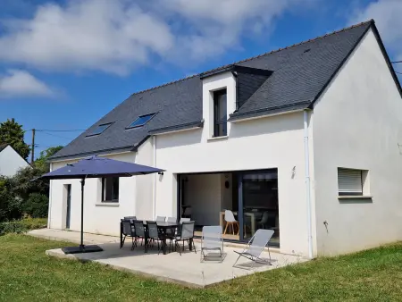 Location maison à Sarzeau, Maison moderne pour 8 pers. à 600m de la plage avec grand jardin