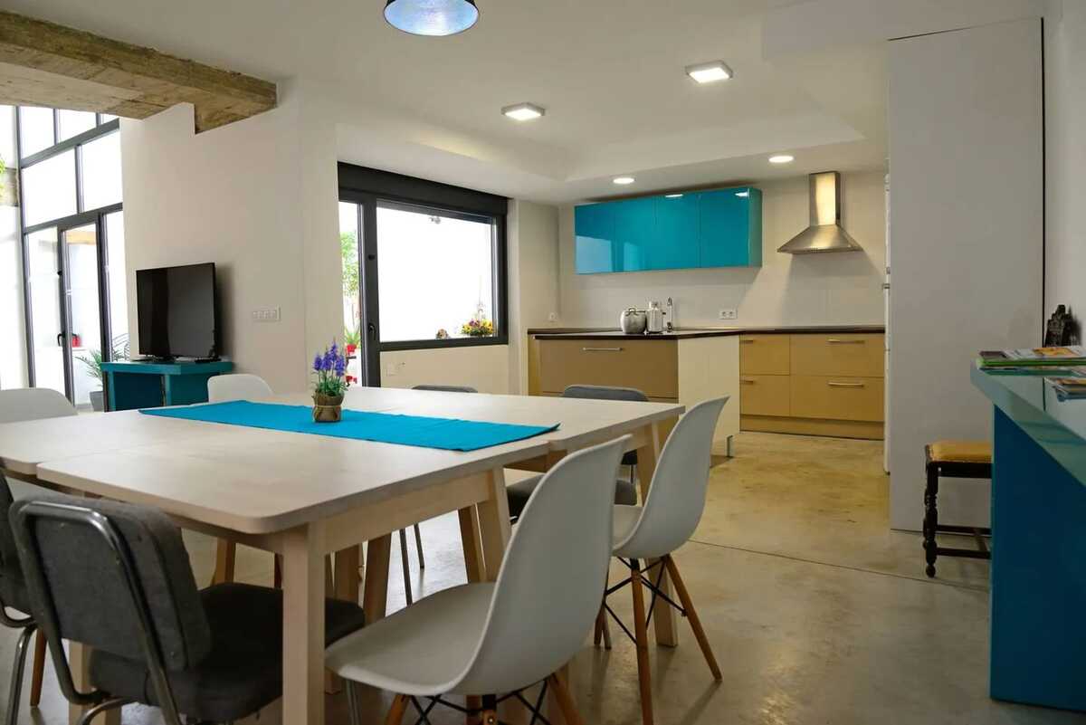 Maison 200m² - 4 chambres, jardin et terrasse à Almagro - Photo 2