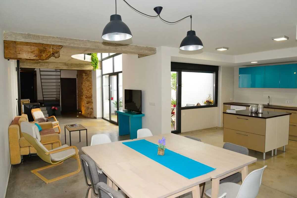 Maison 200m² - 4 chambres, jardin et terrasse à Almagro - Photo 3