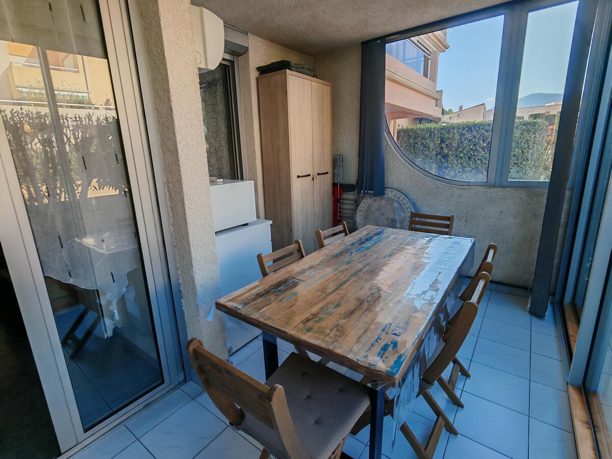 Appartement 2 chambres, terrasse et jardin à 10 min de plage - Photo 12
