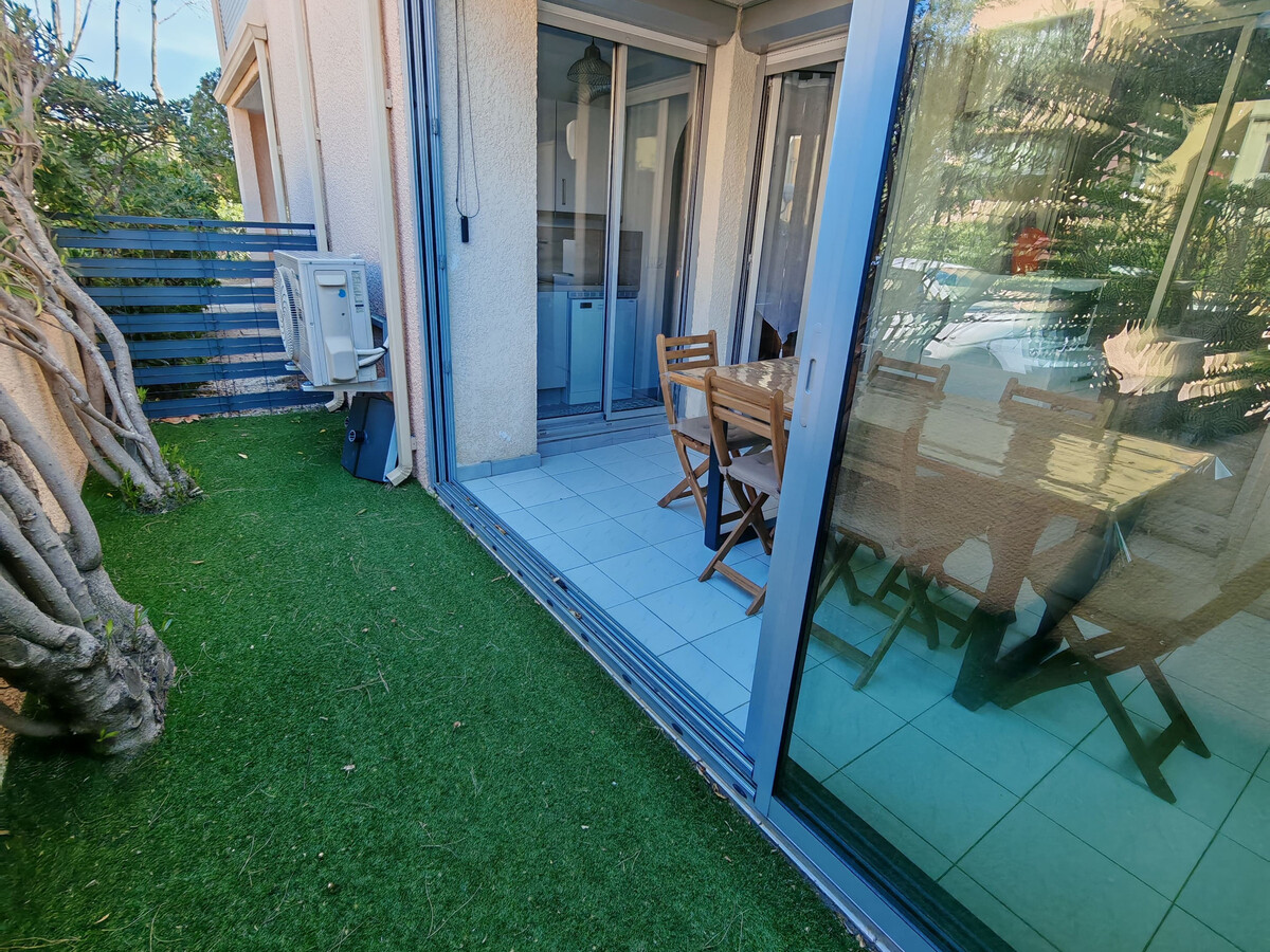Appartement 2 chambres, terrasse et jardin à 10 min de plage - Photo 13