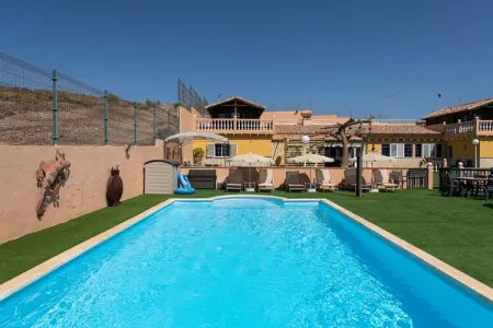 Location chalet à San Bartolomé de Tirajana, Villa à Maspalomas avec Piscine Chauffée