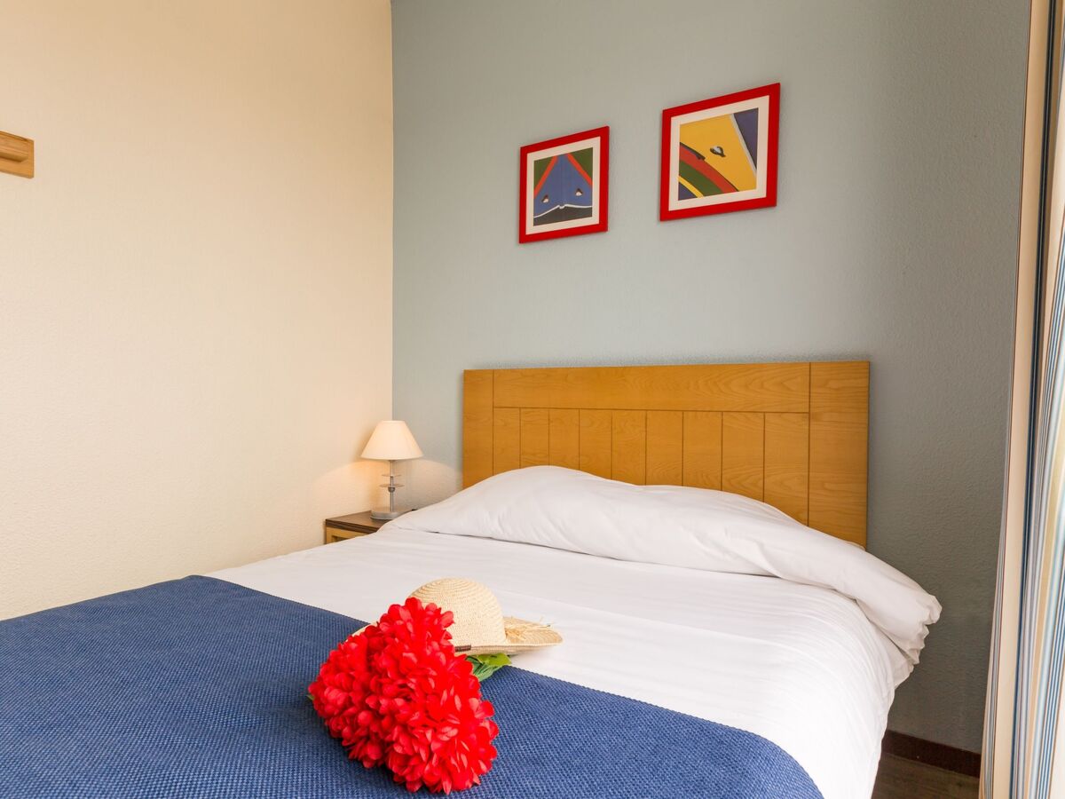 Appartement Le Port – vue port, piscine, 50 m de la plage - Photo 3