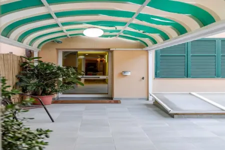 Location appartement à Ventimiglia, Hôtel 3 Sérénité et Charme au cœur de Vintimille