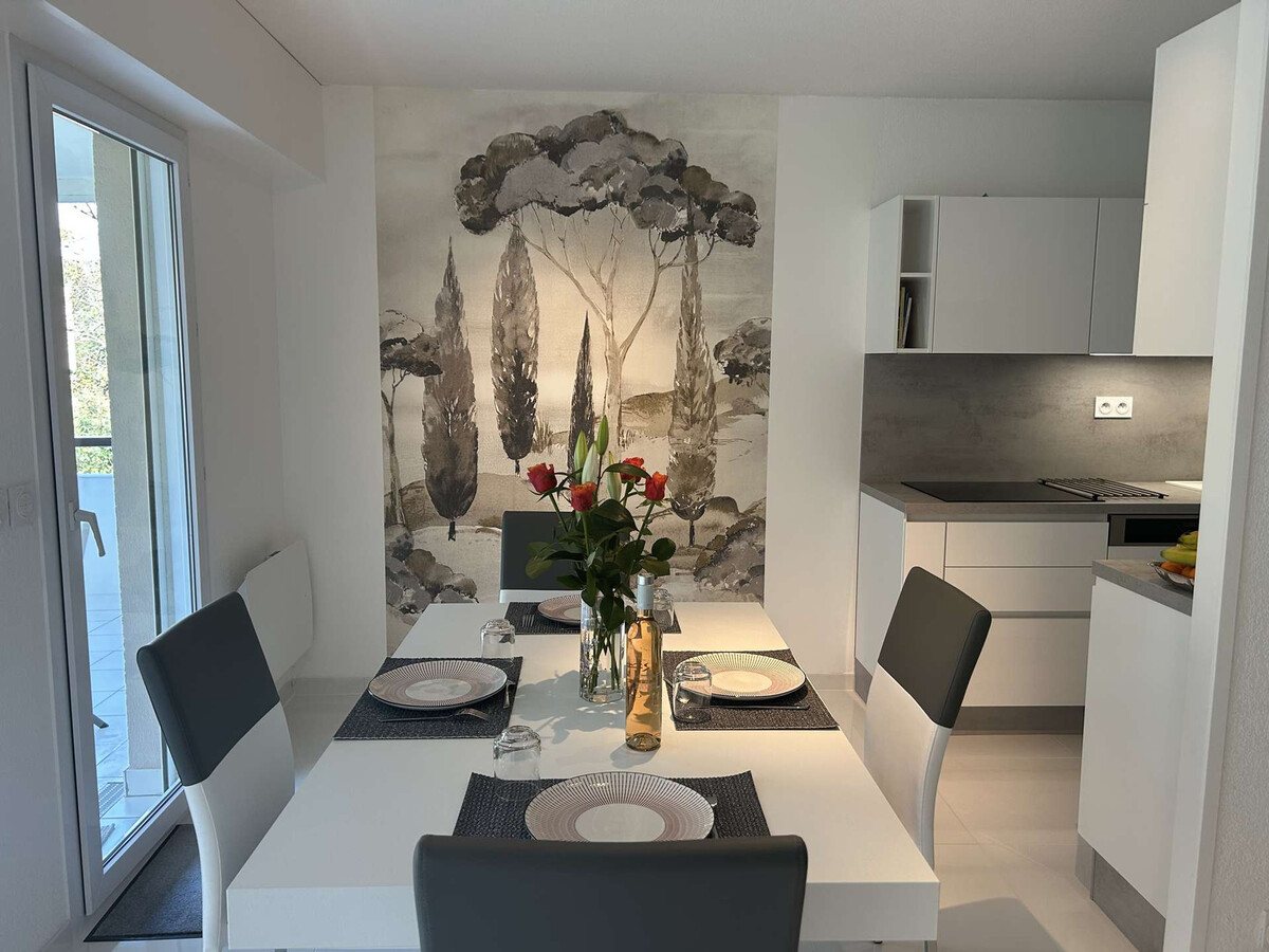 Appartement moderne près du port, 2 chambres, piscine - Photo 4