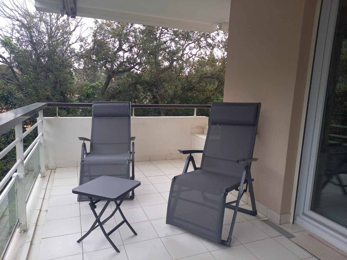 Appartement moderne près du port, 2 chambres, piscine - Photo 16