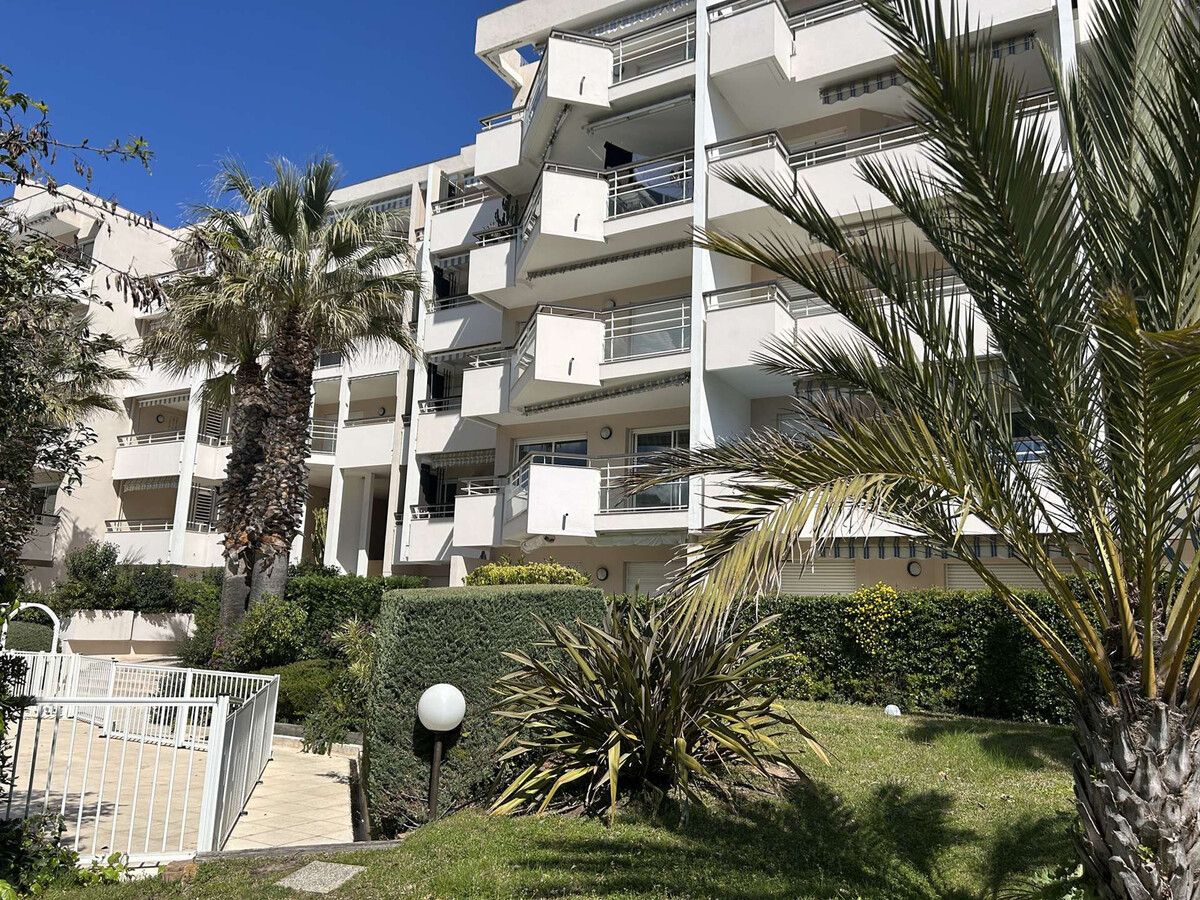 Appartement moderne près du port, 2 chambres, piscine - Photo 18