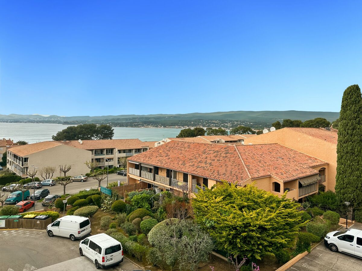 Studio vue mer, terrasse couverte à La Madrague - Photo 4