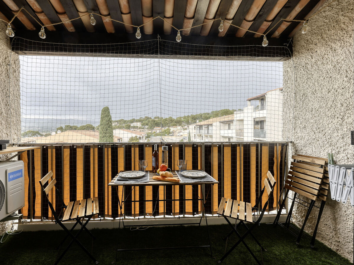 Studio vue mer, terrasse couverte à La Madrague - Photo 11