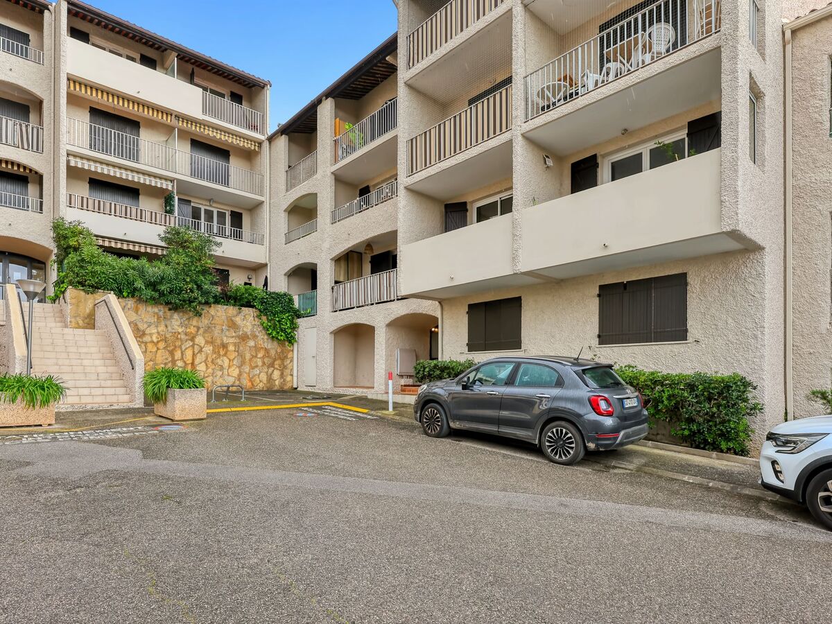 Studio vue mer, terrasse couverte à La Madrague - Photo 16