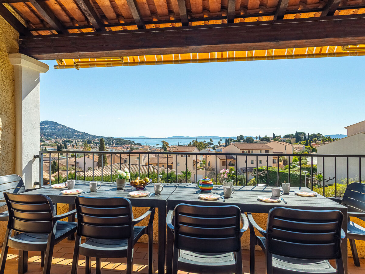 Lou Gangui : Apt 3 pièces vue mer à Carqueiranne - Photo 2