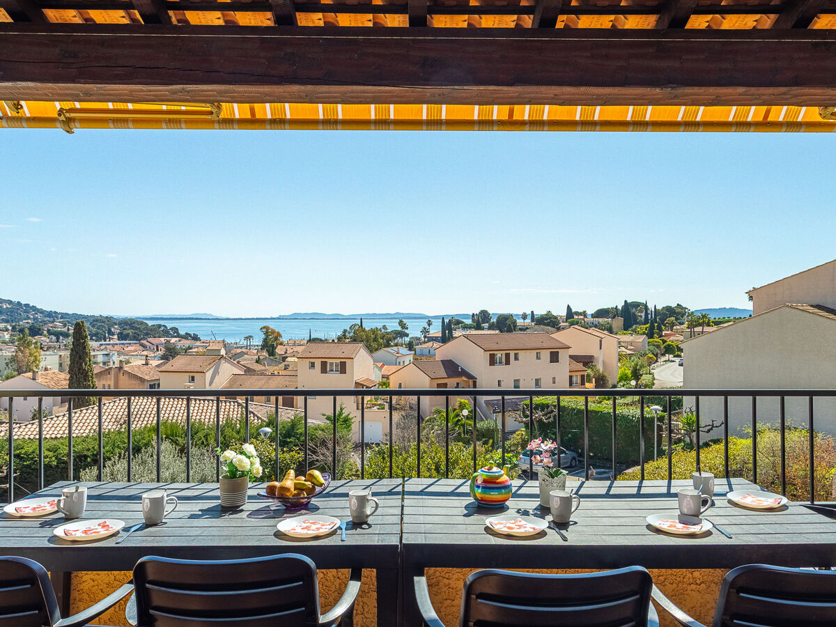 Lou Gangui : Apt 3 pièces vue mer à Carqueiranne - Photo 13