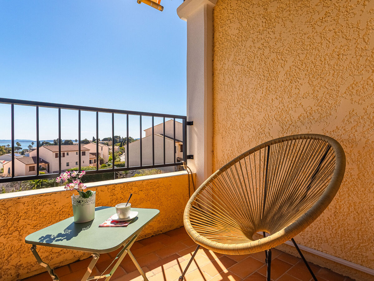 Lou Gangui : Apt 3 pièces vue mer à Carqueiranne - Photo 19
