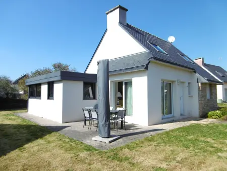 Location maison à Sarzeau, Maison 5 pièces pour 8 personnes avec jardin clos à 700 m de la plage.
