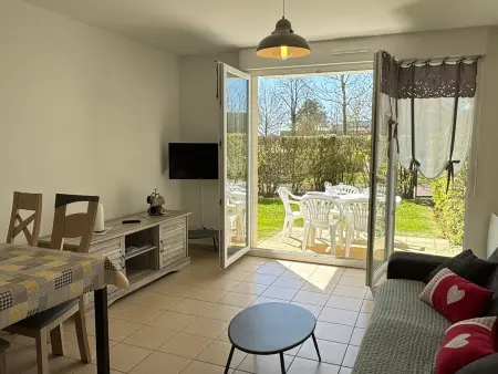 Location appartement à Cabourg, Charmant 3 pièces avec terrasse près de la plage et parking sécurisé