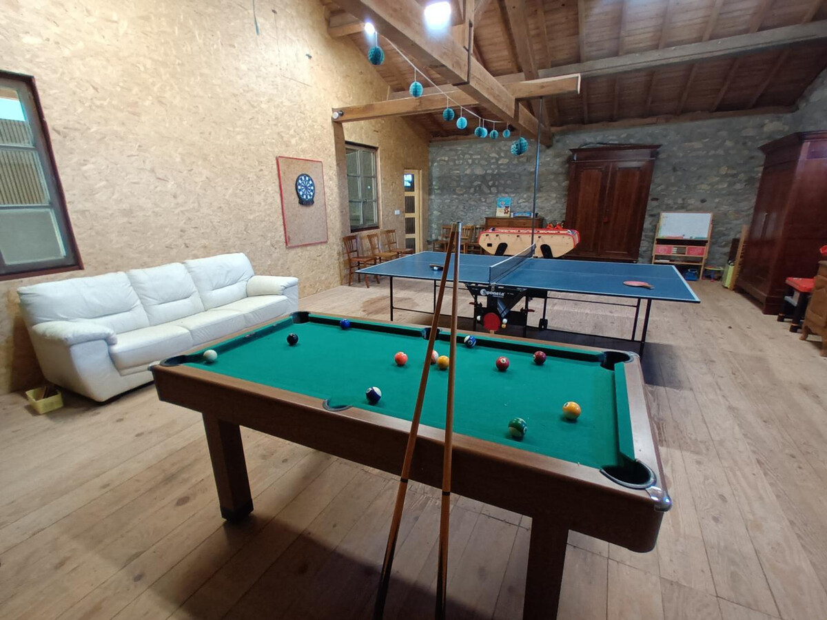 Gîte 12-14 pers, piscine chauffée et pool house à Saint-Priest-la-Prugne - Photo 35