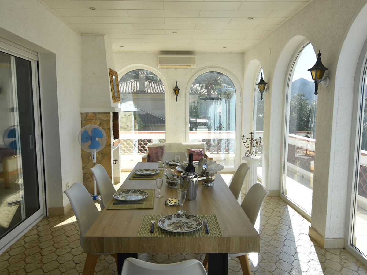 Villa Mas Fumats : 6 chambres, piscine & vue baie - Photo 5