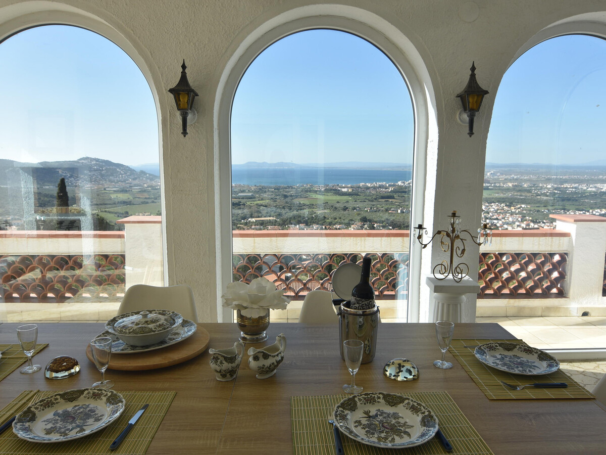 Villa Mas Fumats : 6 chambres, piscine & vue baie - Photo 6