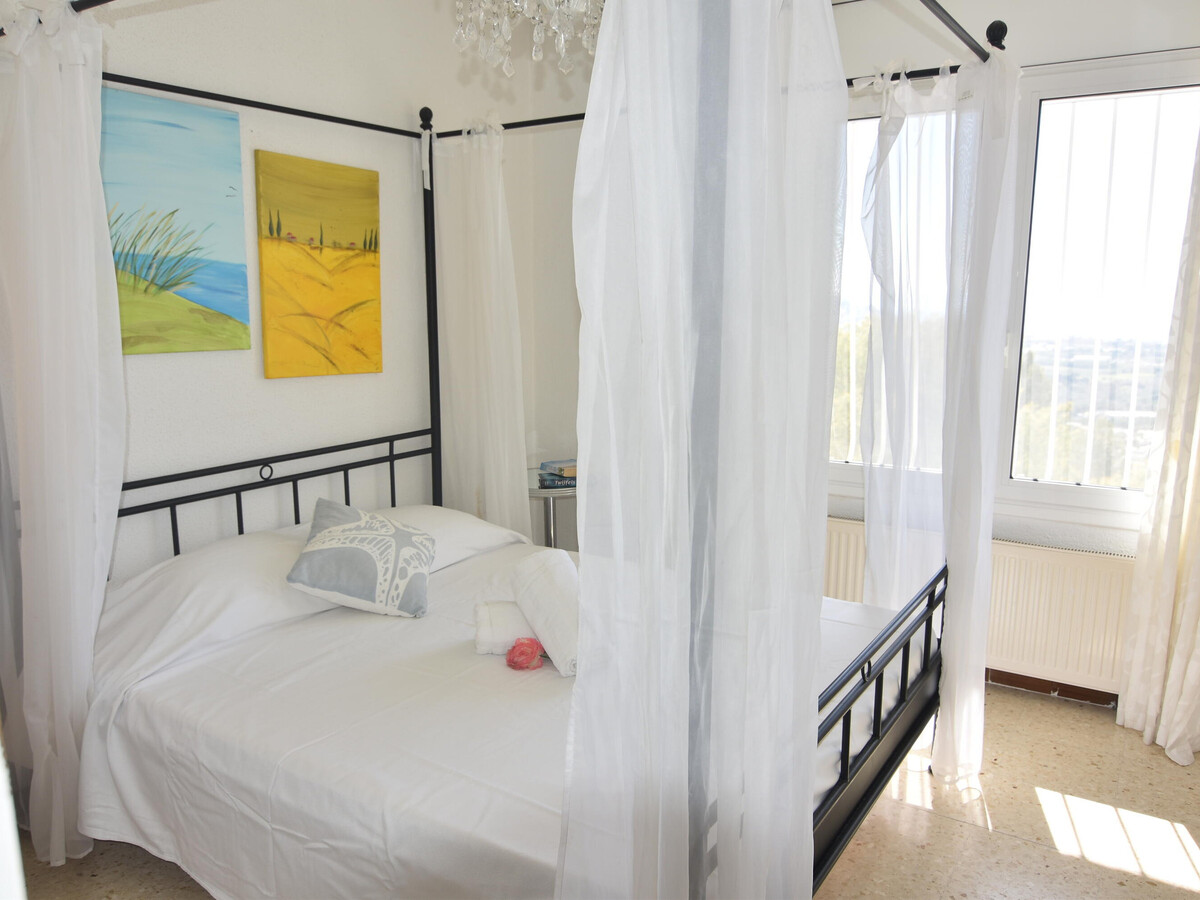 Villa Mas Fumats : 6 chambres, piscine & vue baie - Photo 25
