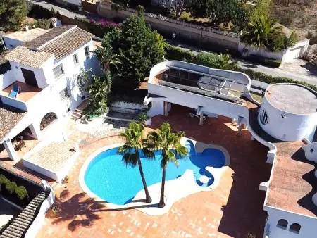 Luxueuse villa avec piscine privée, près de la plage, commerces et activités sportives, à Moraira - Photo 6