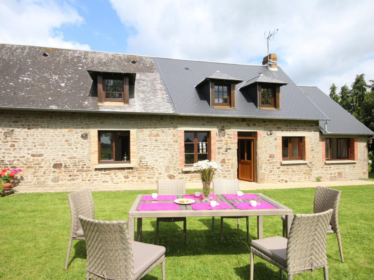 Gîte Passais avec four à pain et jardin arboré 1500m² - Photo 1