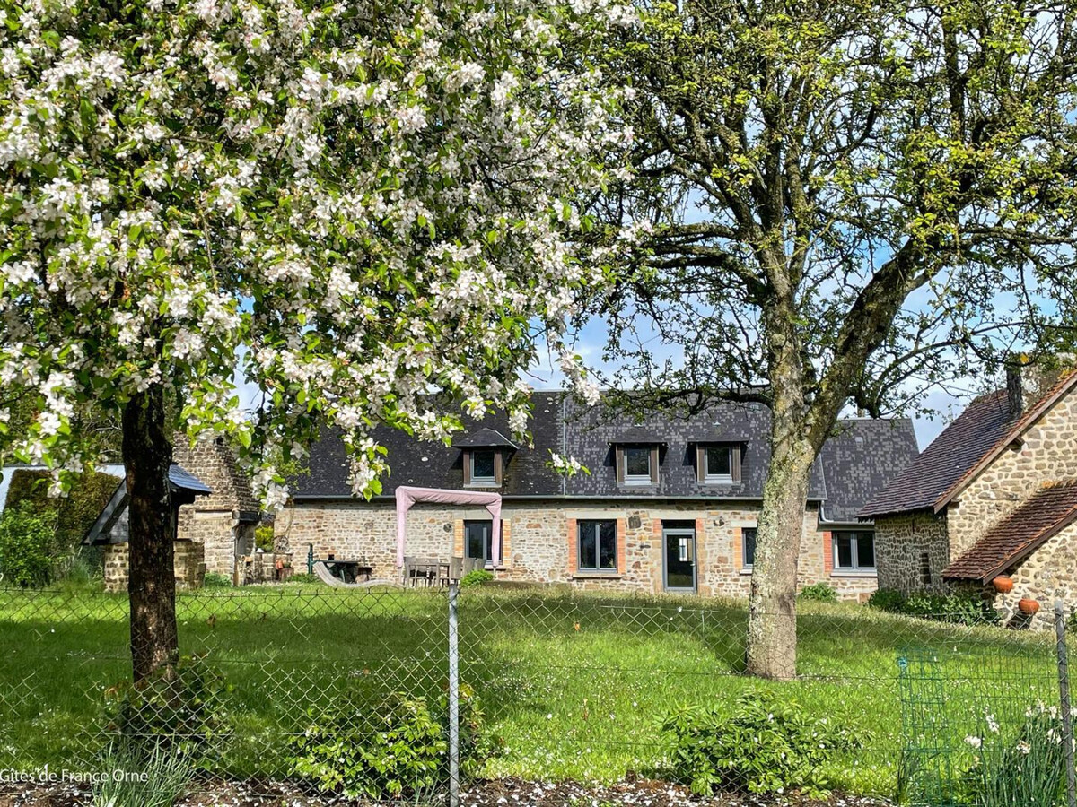 Gîte Passais avec four à pain et jardin arboré 1500m² - Photo 17