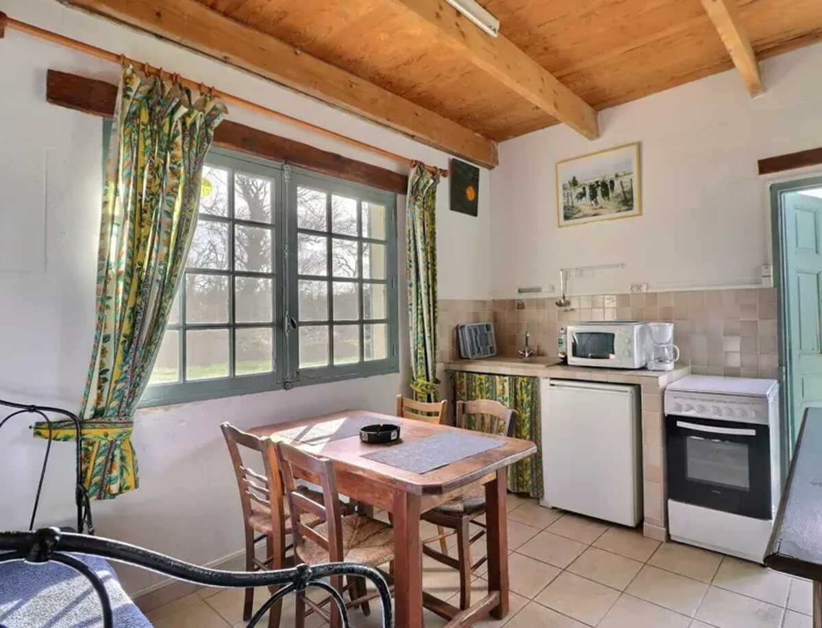 Appartement de 50 m² avec piscine partagée à Saintes-Maries-de-la-Mer - Photo 2