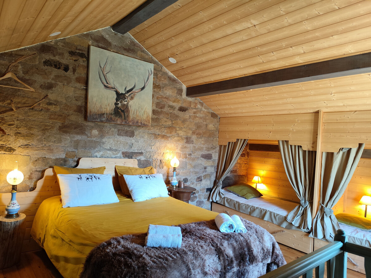 Gîte Croc Noisettes, maisonnette en pierre à Uzemain - Photo 5
