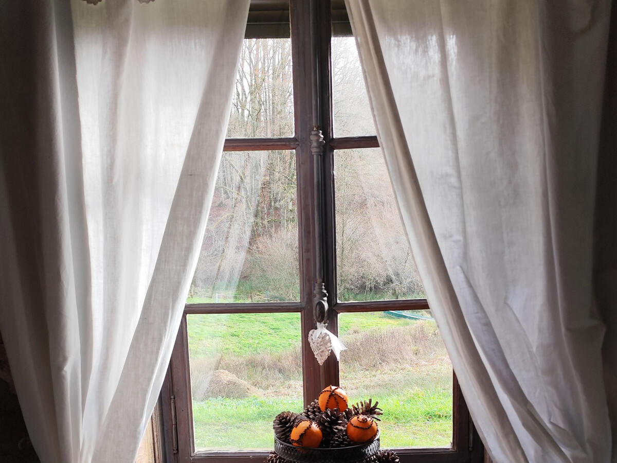 Gîte Croc Noisettes, maisonnette en pierre à Uzemain - Photo 18
