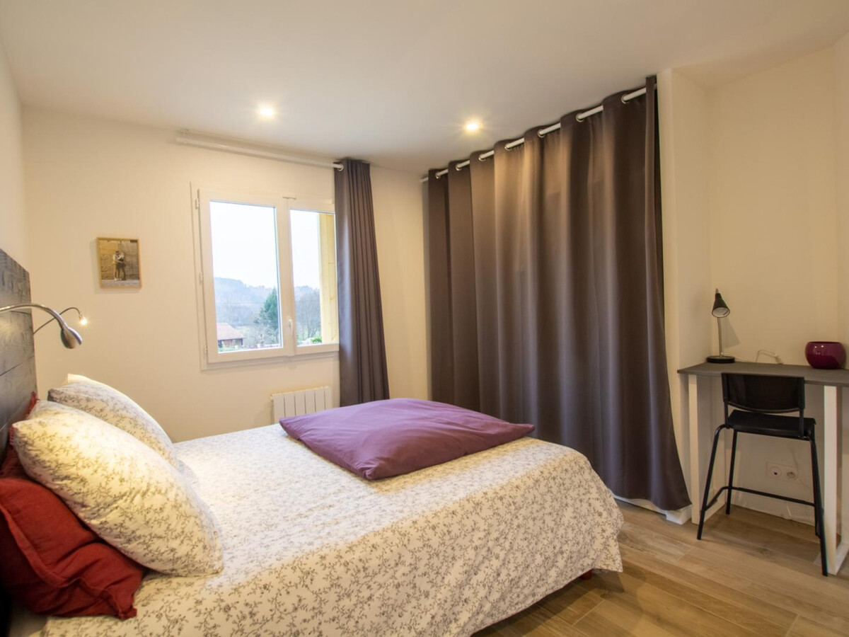 Gîte plain-pied 6 pers. piscine 8×4m et pool house à Château-l'Évêque - Photo 9