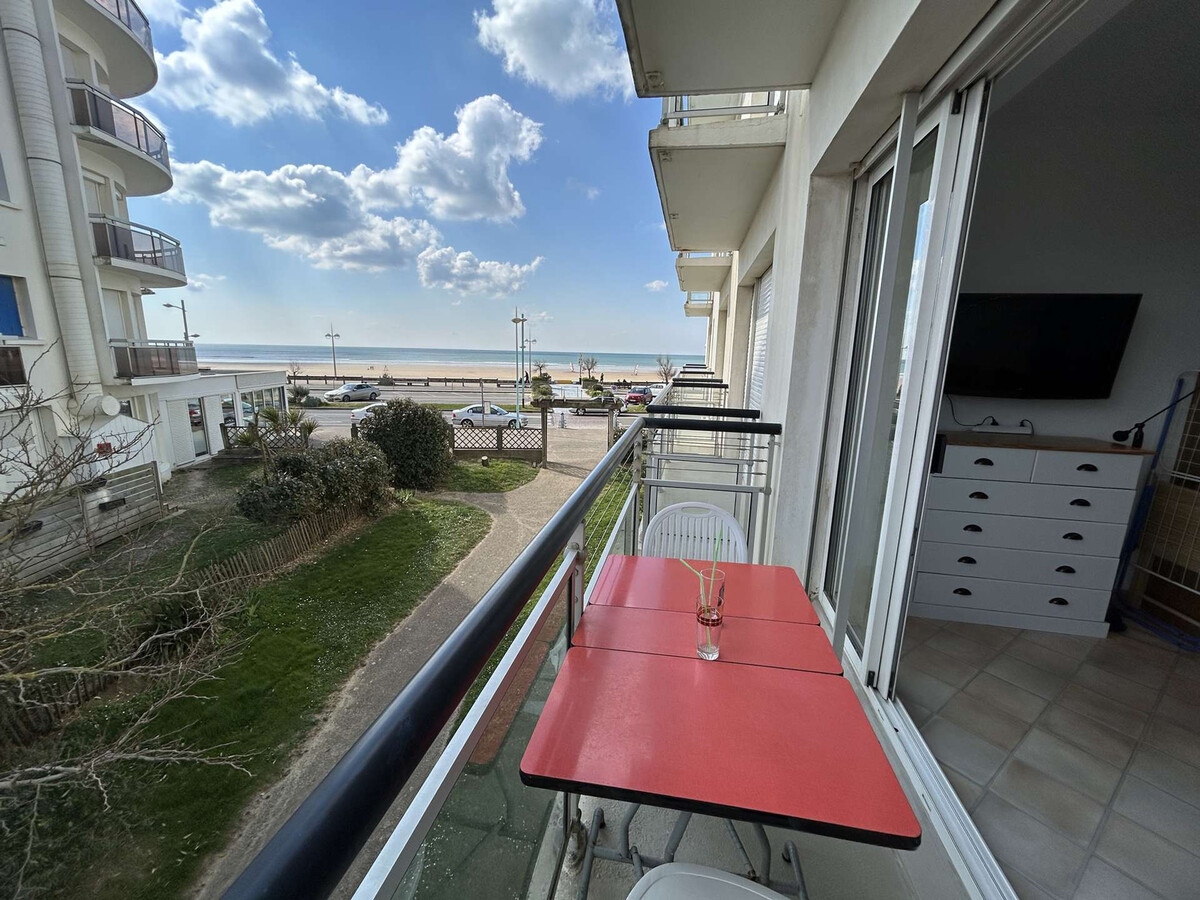 Studio bord de mer avec balcon et parking - Photo 9