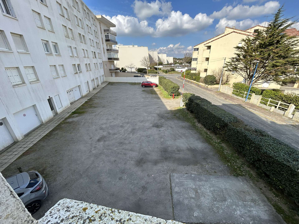 Studio bord de mer avec balcon et parking - Photo 10