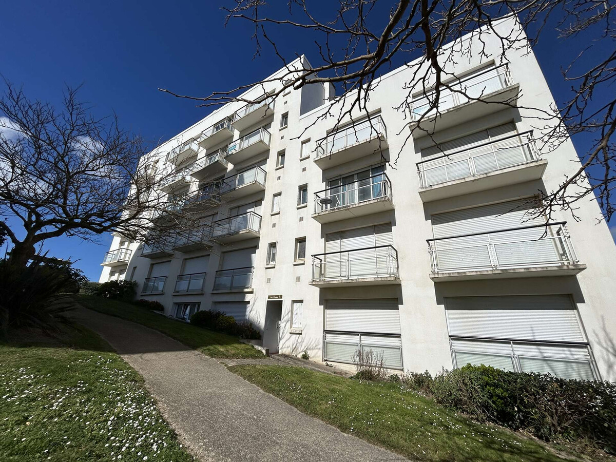 Studio bord de mer avec balcon et parking - Photo 12