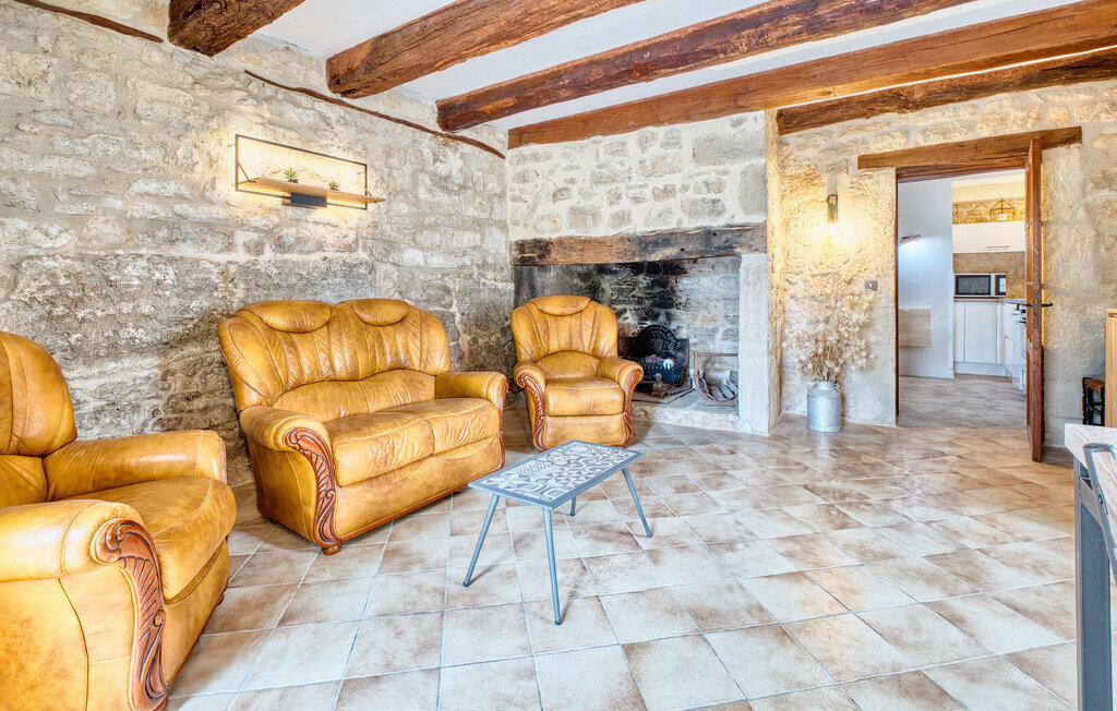 Maison en pierre avec terrasse et jardin à Saint-Rabier - Photo 4