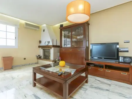 Maison Bon repos à Cunit : 5 chambres, piscine, vue mer : photo 8