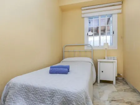 Maison Bon repos à Cunit : 5 chambres, piscine, vue mer : photo 16