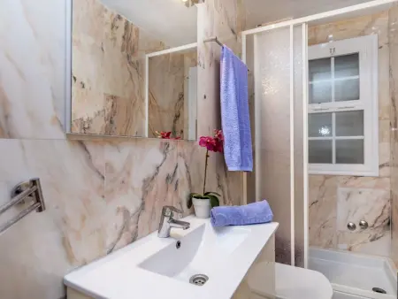 Maison Bon repos à Cunit : 5 chambres, piscine, vue mer : photo 17