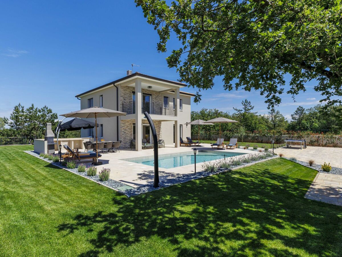 Villa Tramonto, 4 chambres avec piscine chauffée à Buje - Photo 1