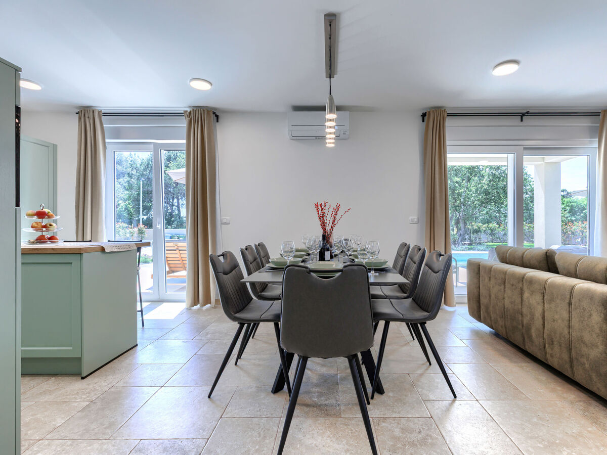 Villa Tramonto, 4 chambres avec piscine chauffée à Buje - Photo 6