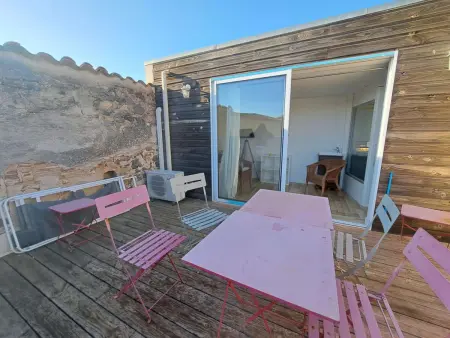 Location maison à Marseillan, Maison de village à Marseillan avec ascenseur et terrasse tropézienne