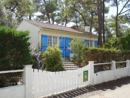 Maison contemporaine proche plage avec jardin privé, 3 chambres, Wifi et piste cyclable à proximité